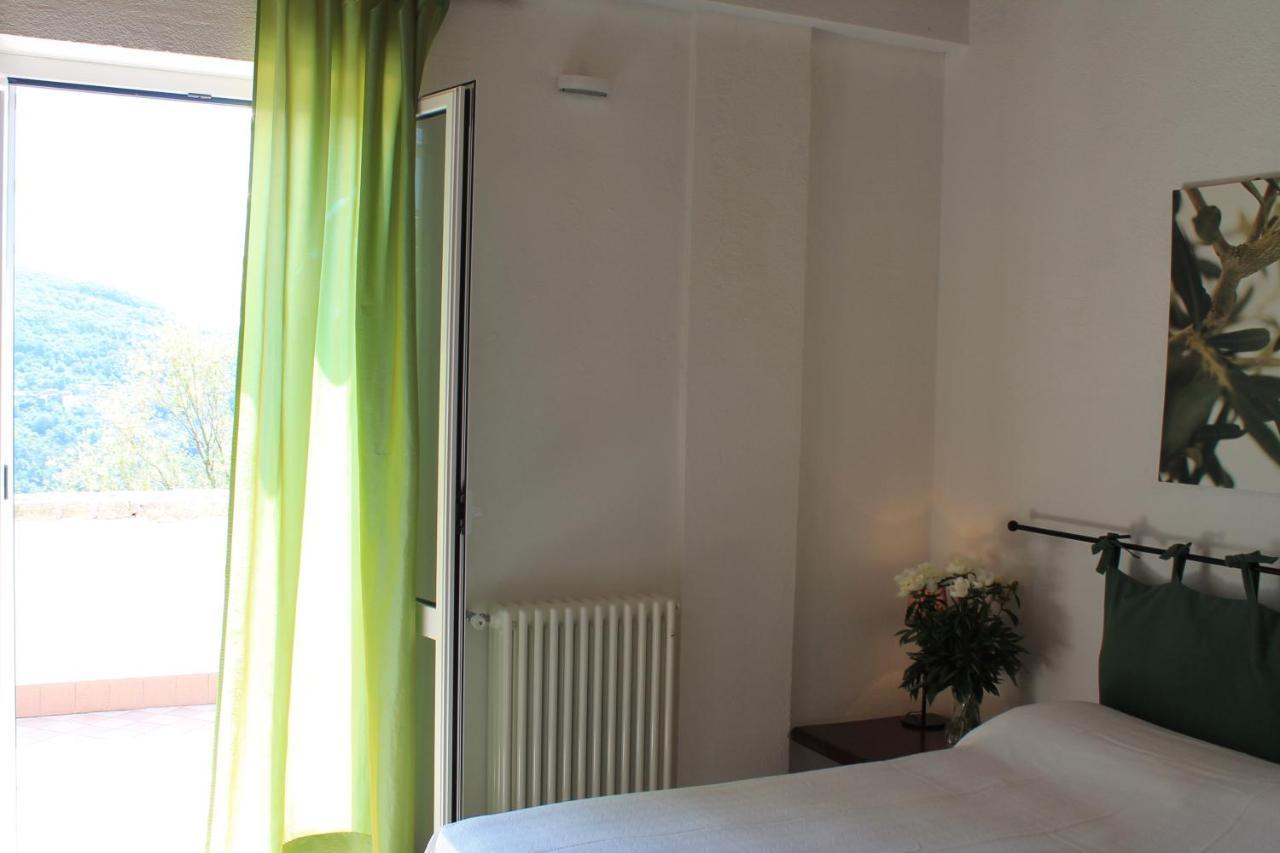B&B Rubando Le Nuvole Орко Фелино Екстериор снимка